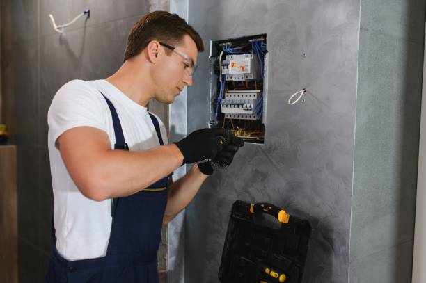 Best Licensed Electrician  in Stinnett, TX